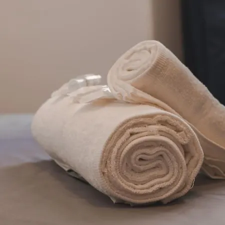 2 Bedroom - Free Wifi - Italian Star Daire